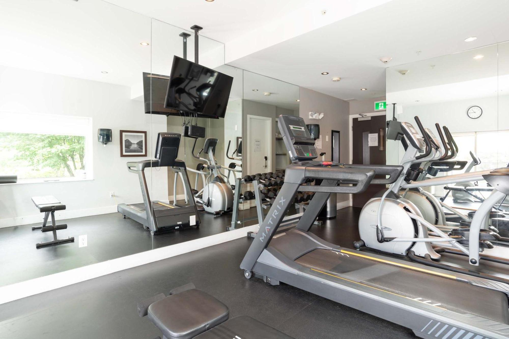 Sandman Hotel Abbotsford Airport Екстер'єр фото